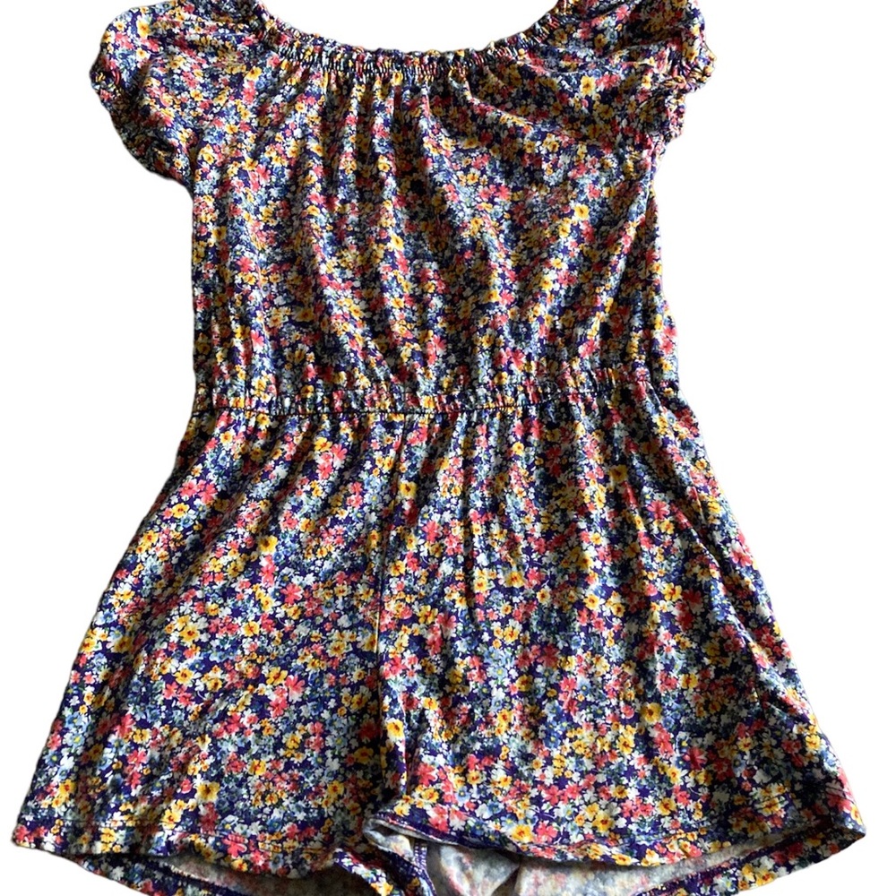 ❤️3 for 25! Floral print romper, size 10-12